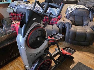 Bowflex Max Trainer M5 stair stepper elliptical works great
