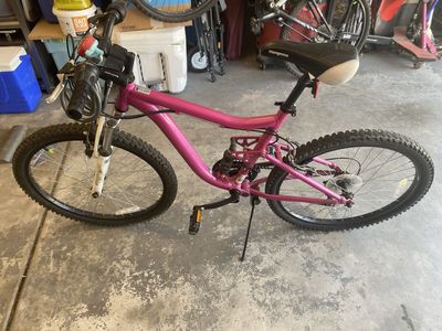 7 Speed Mountain Bike