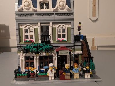 Built Lego Parisian Resturant