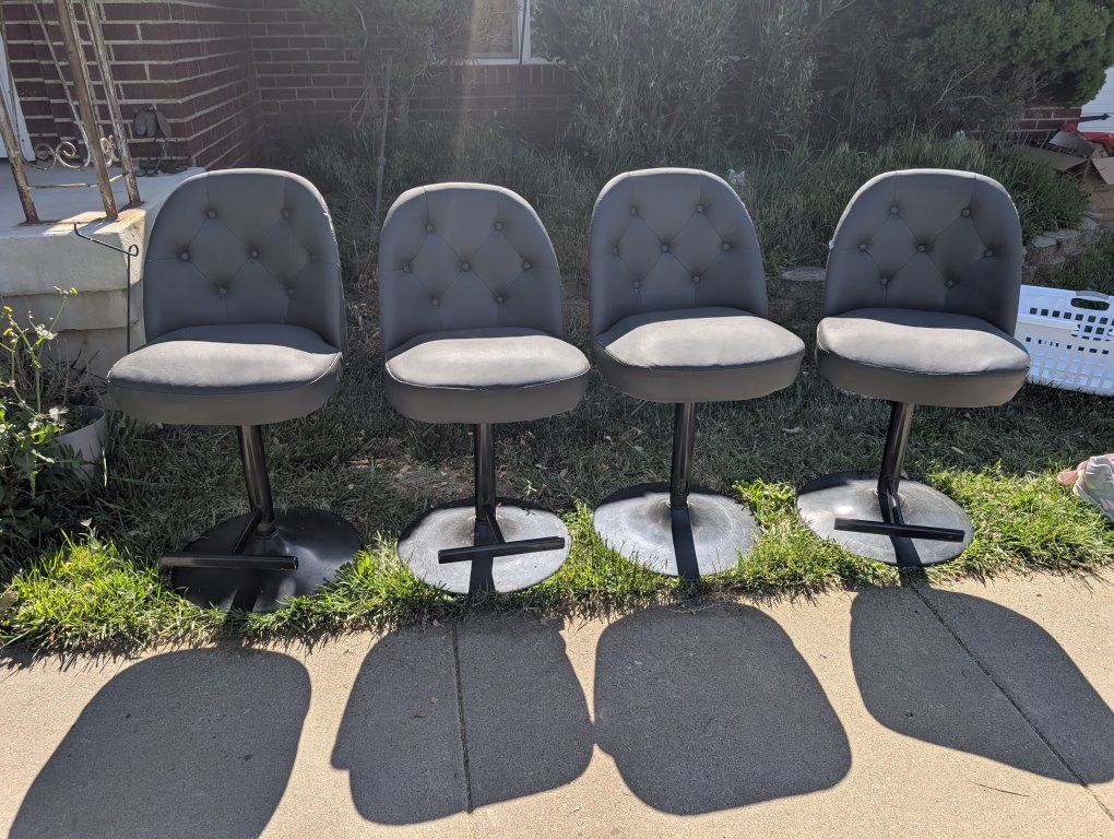 4 barstools