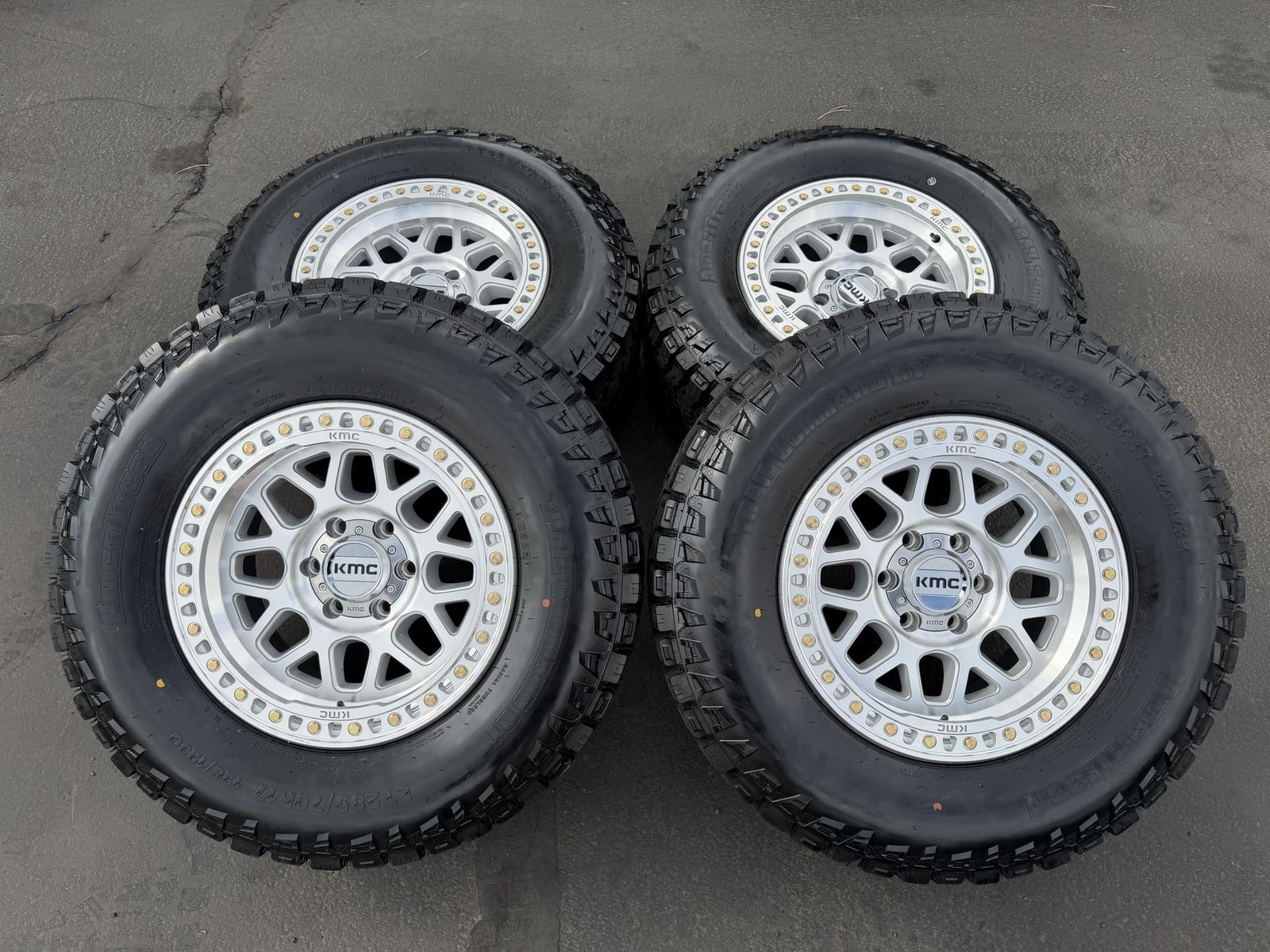 New LT285/70r17 Ameritread RT Silver KMC KM549 GRS 6x135 Ford F150 Expedition wheels and tires 6 lug