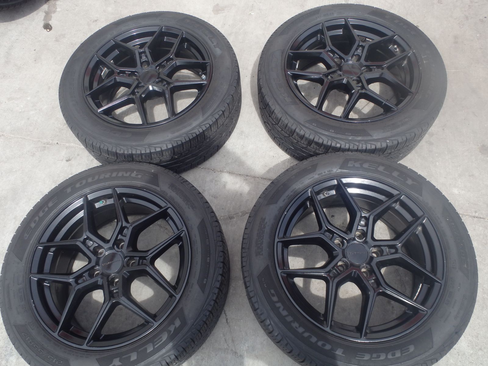 SET OF USED 17" LIQUID METAL WHEELS 5X114 AND TIRES 215/55R17