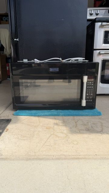 Maytag Over-the-Range Microwave in Black with Glass Turntable