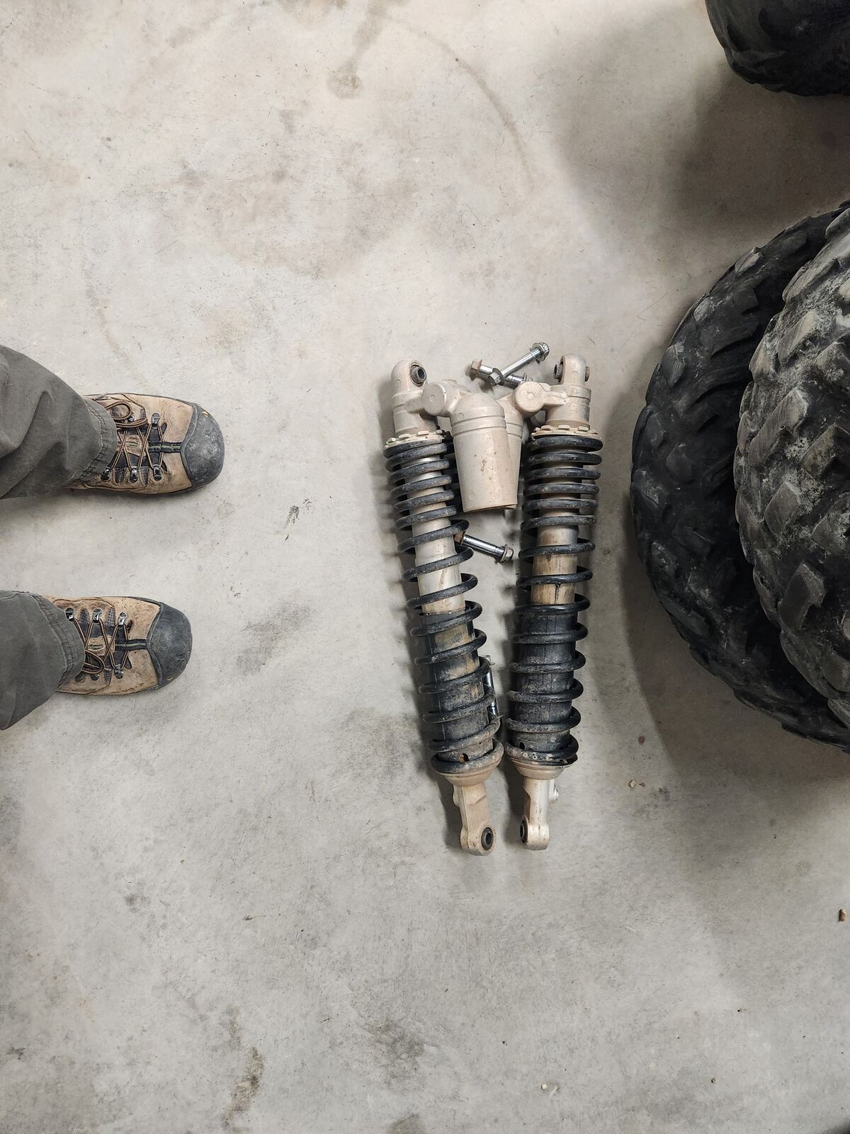 Front and rear shocks off of 2016 Yamaha wolverine rspec.