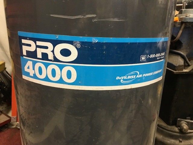 Upright Shop Compressor Devilbiss pro 4000