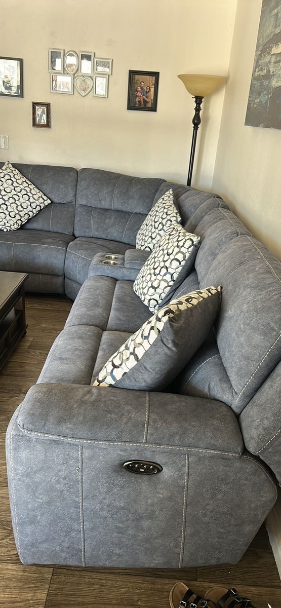 Sectional couches