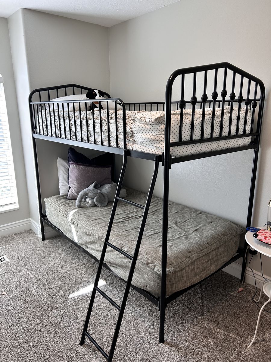 Black Metal Twin Bunk Bed with Ladder
