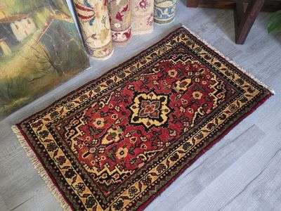 Lovely Floral Persian Wool Rug, 3x2