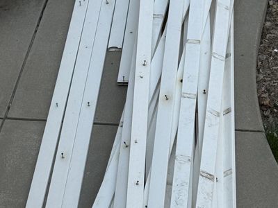 Used Vinyl pergola lattice - Cheap!