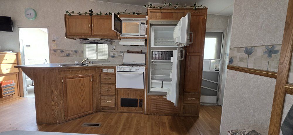 2003 Prowler Fifth Wheel - Project or Parts