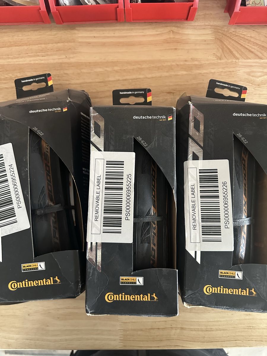 Continental Grand Prix 5000 700x28 tubeless black and tan wall slick tire