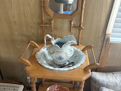 Vintage Wash Basin Stand