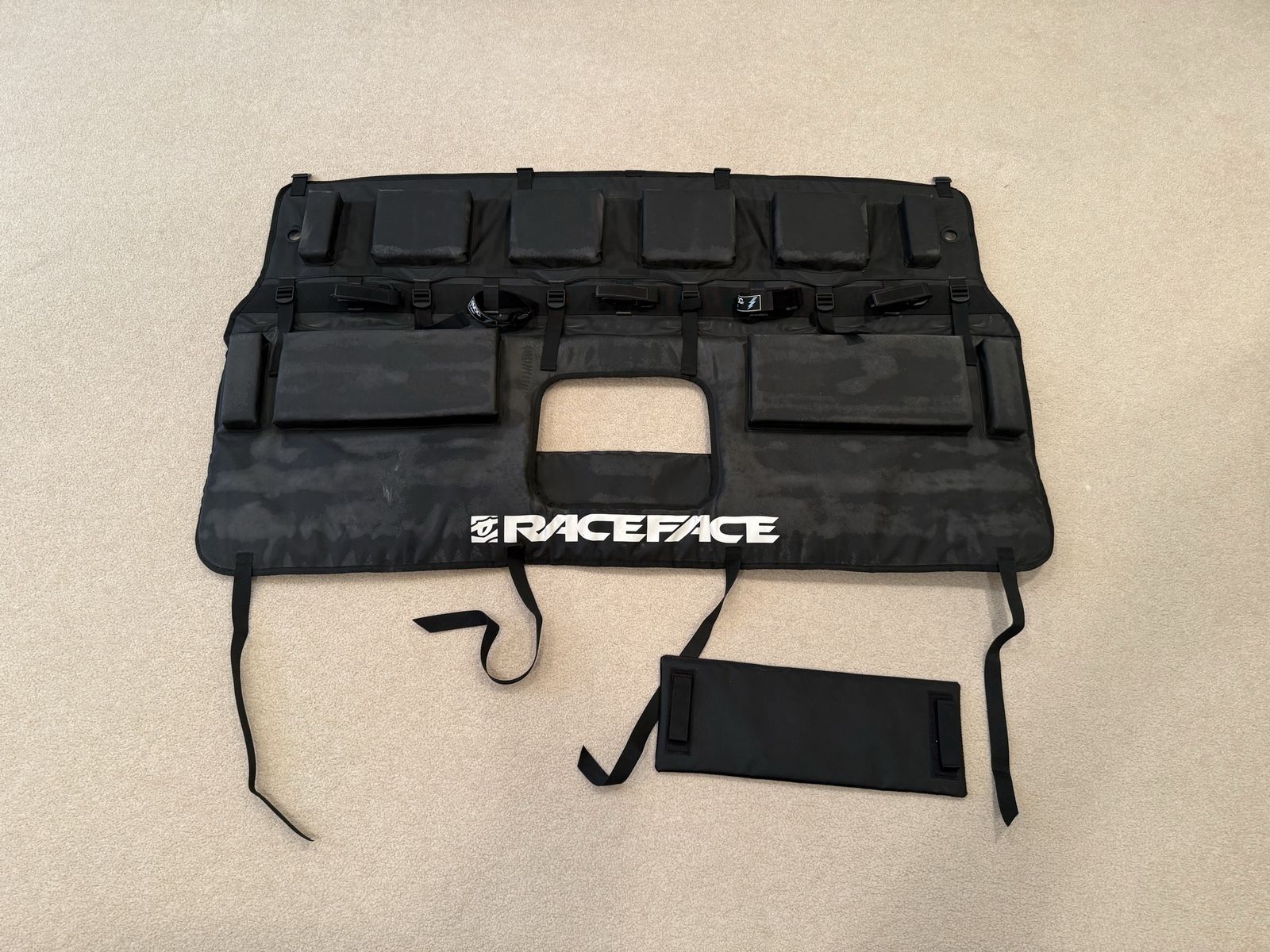 RaceFace T2 Tailgate Pad