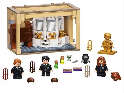 LEGO Harry Potter Hogwarts Polyjuice Potion Mistake 76386 Set with Minifigures