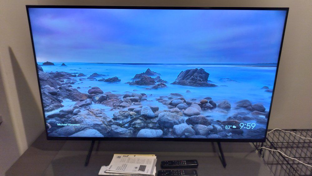 49.5 inch 4k Sony TV two remotes