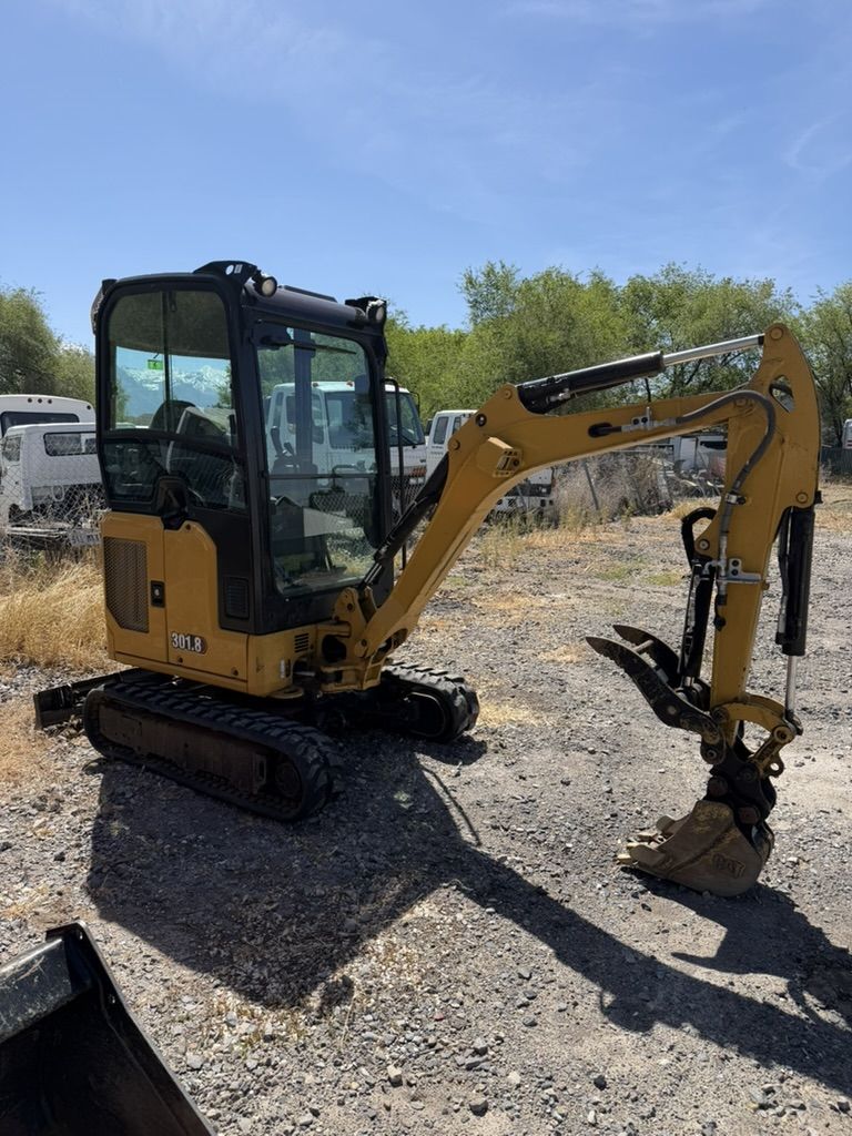 Mini Excavator Rental – Cat 301.8 - Fit thru Gates. Retracts to 39 inches wide