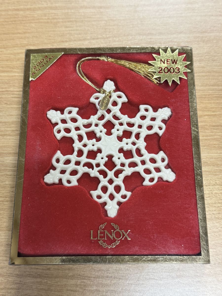 Lenox Annual 2003 Snow Fantasies Snowflake Christmas Tree Ornament New in Box