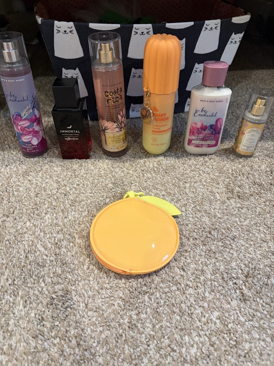 Bath & Body Works Body Care Bundle - Mists, Lotion, & Coin Pouch