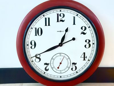 2 foot Howard Miller wall clock