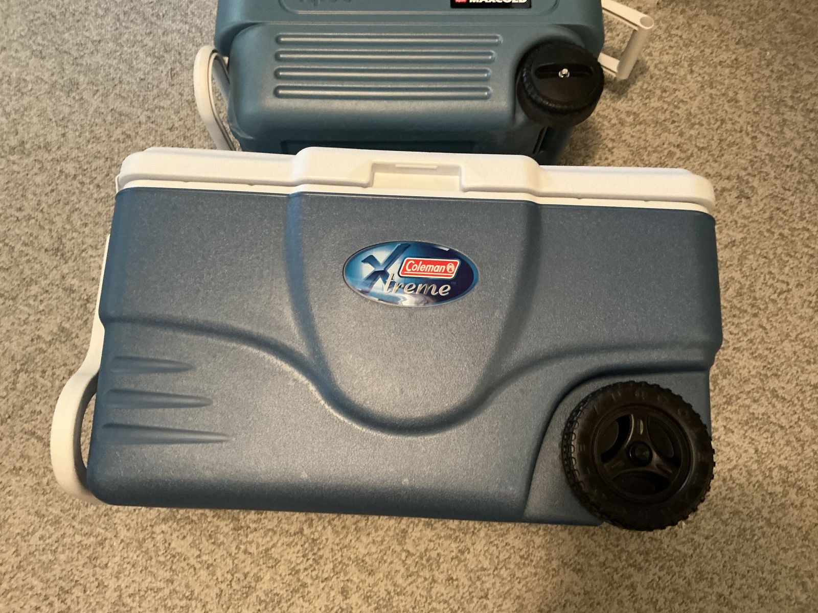 Coleman Xtreme & Igloo MaxCold Wheeled Coolers 