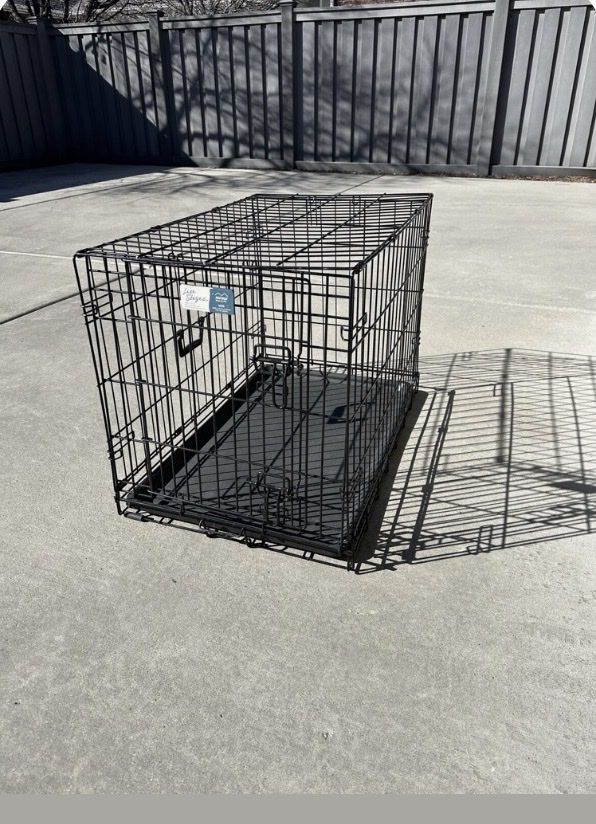 Small/Medium dog kennel
