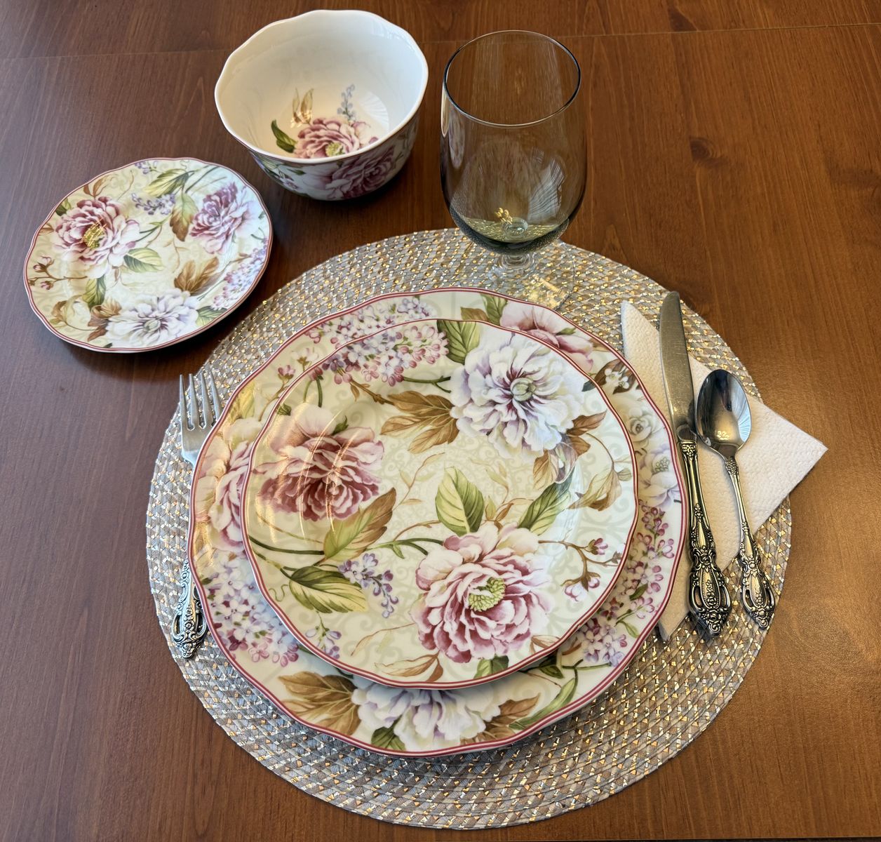 Beautiful Everyday China Set