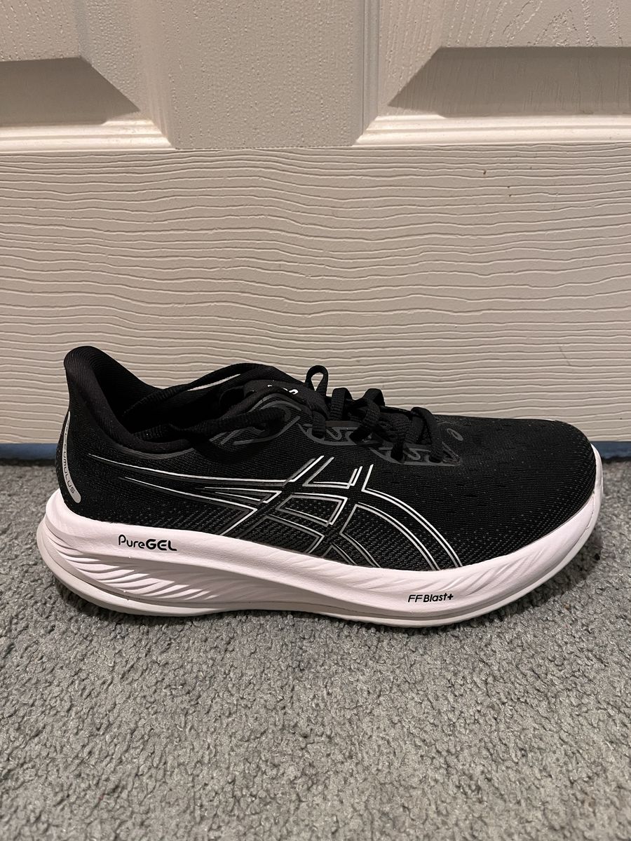 Women’s ASICS Gel-Cumulus 26, 9.5 D Wide
