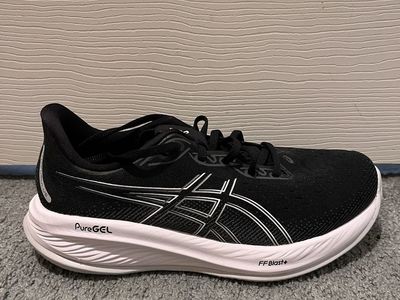 Women’s ASICS Gel-Cumulus 26, 9.5 D Wide
