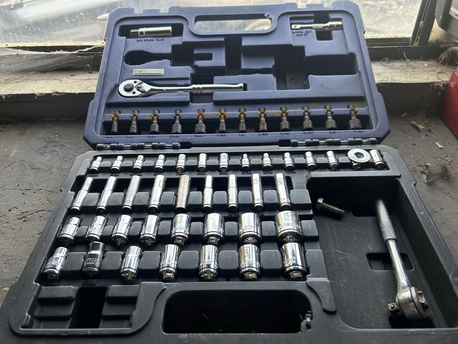 Cobalt  1/8 And 1/4 SoCket Set Tool