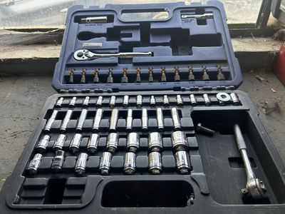 Cobalt 1/8 And 1/4 SoCket Set Tool