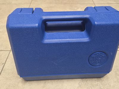 VINTAGE SW SMITH&WESSON SHOTGUN AMMO CASE USED BLUE PLASTIC