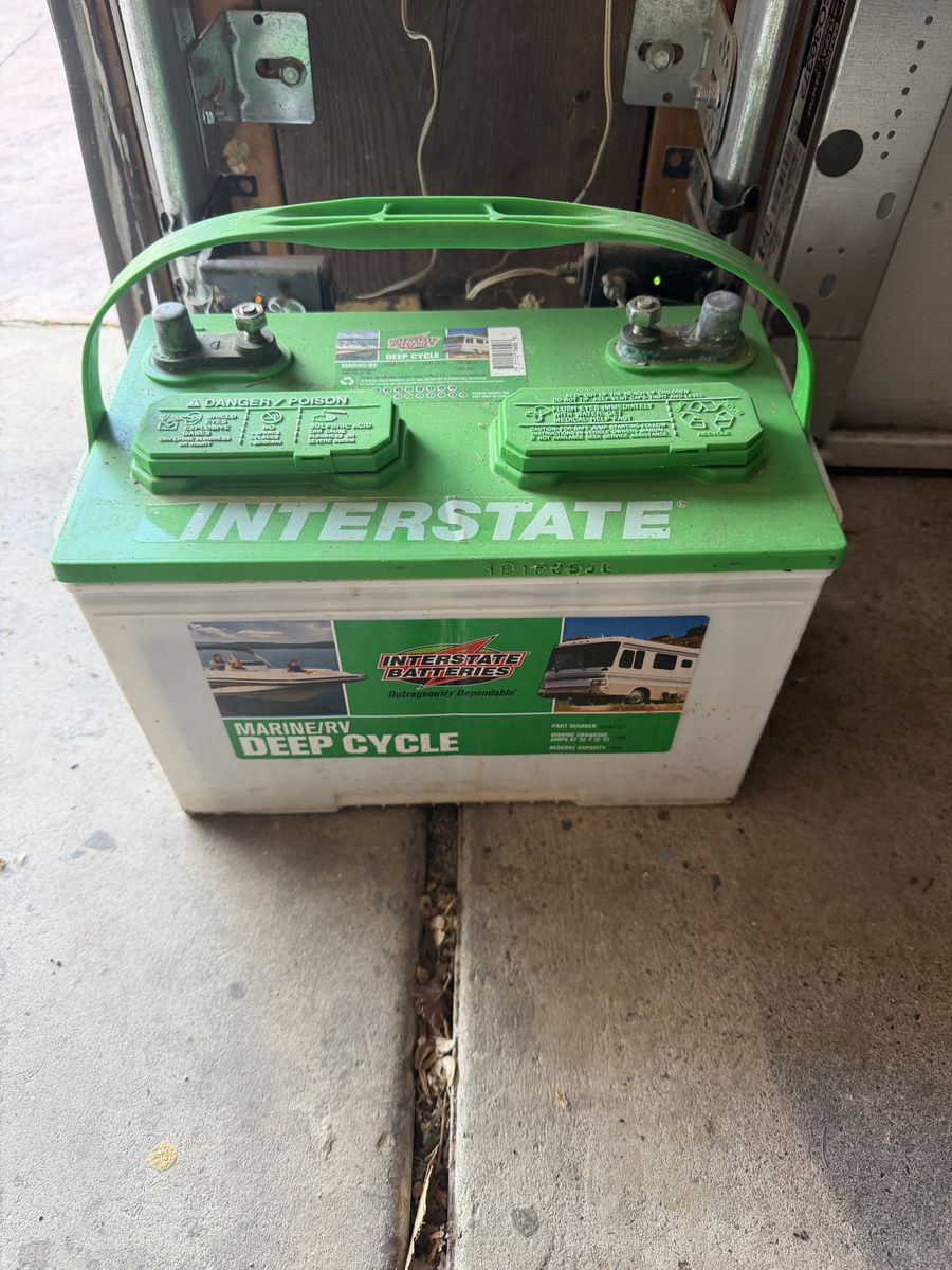 Interstate deep cycle battery