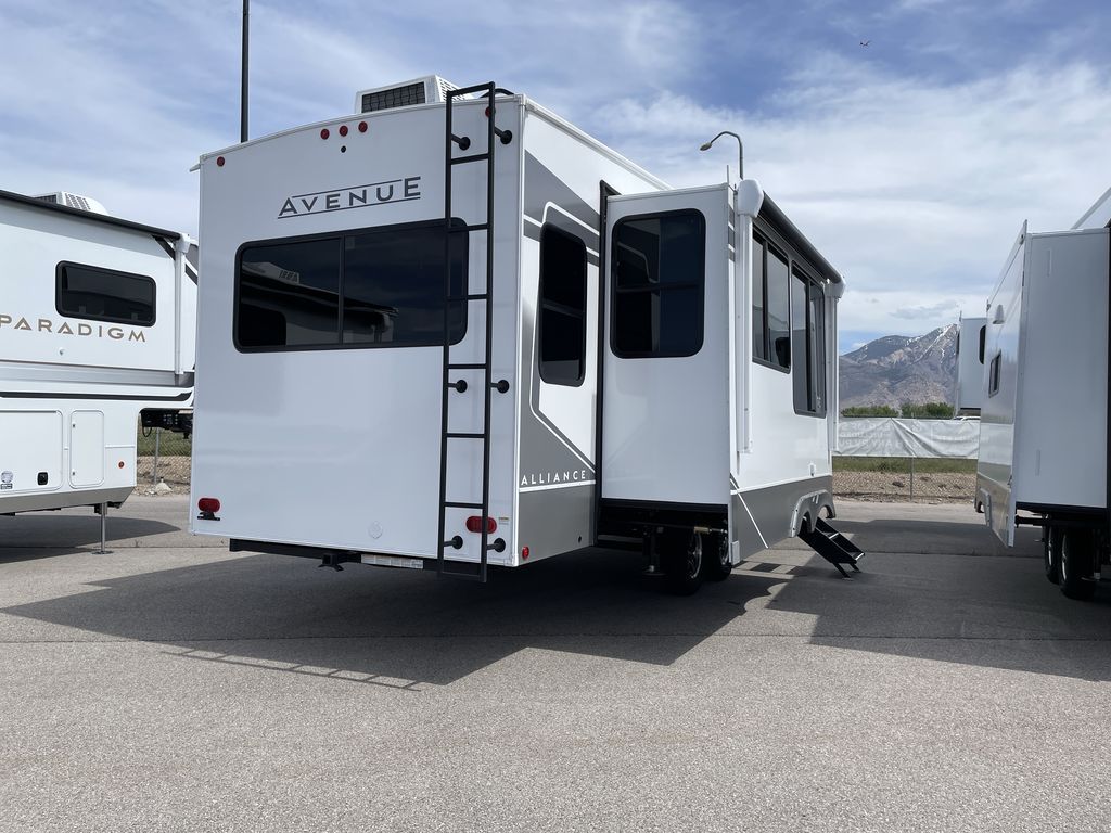 New 2026 Alliance RV Avenue 32RLS