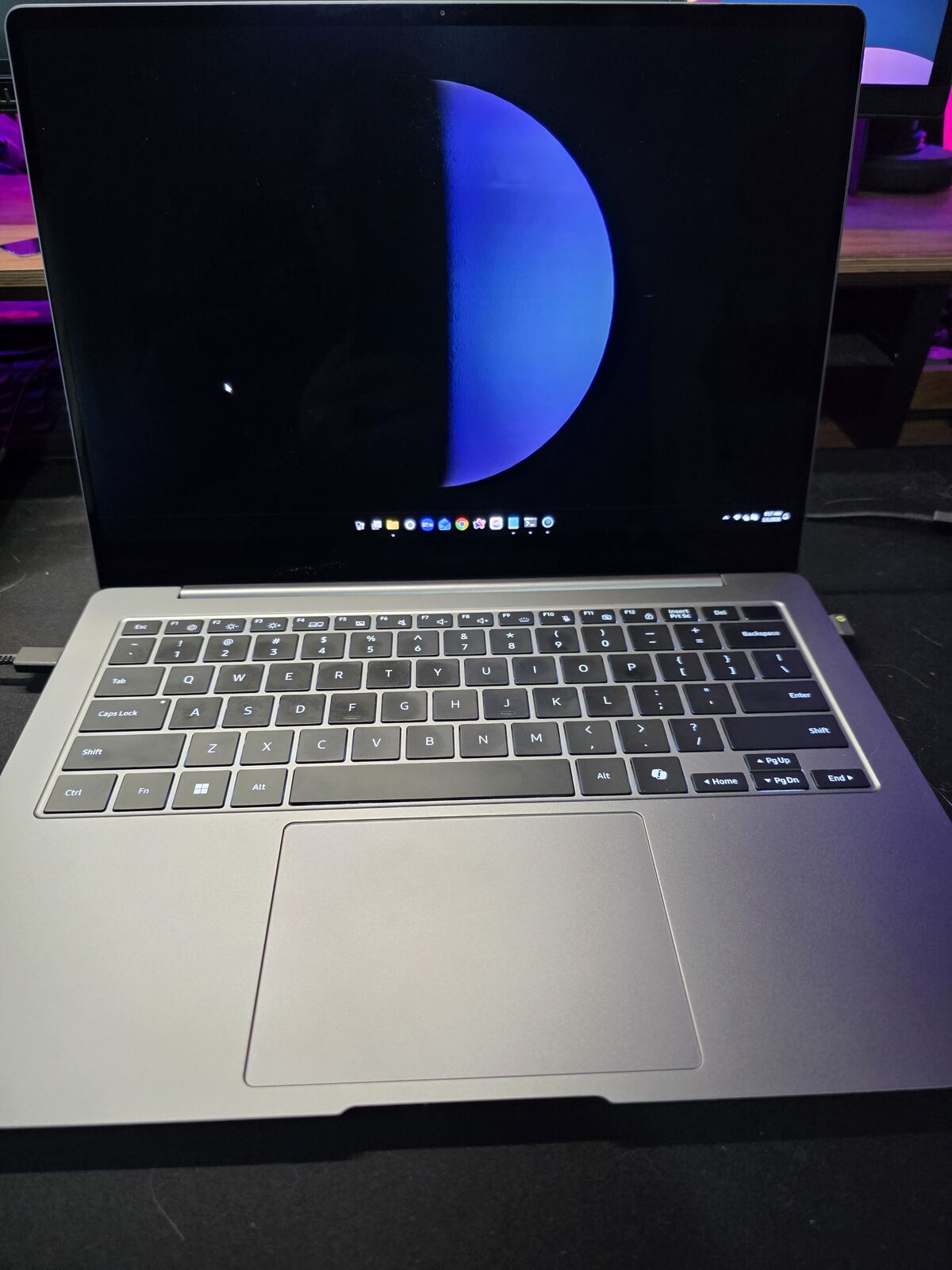 Practically unused! Original box included! Samsung Galaxy Book5 Pro 14", Intel Core Ultra 7 (ARC graphics), 32GB RAM, 1TB SSD