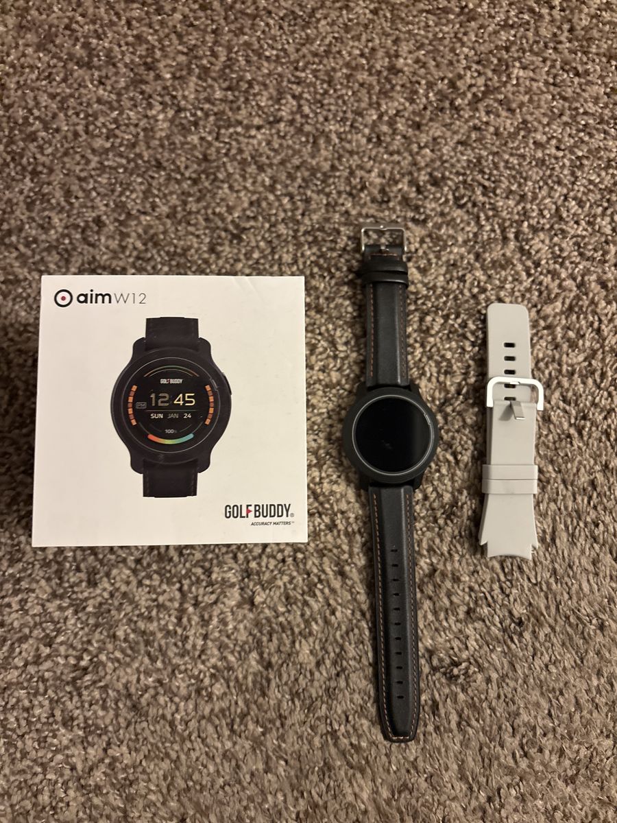 Golf Buddy aim W12 gps watch