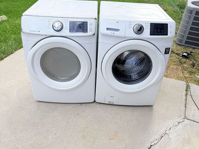 Samsung Front Load Washer and Dryer Set White Used