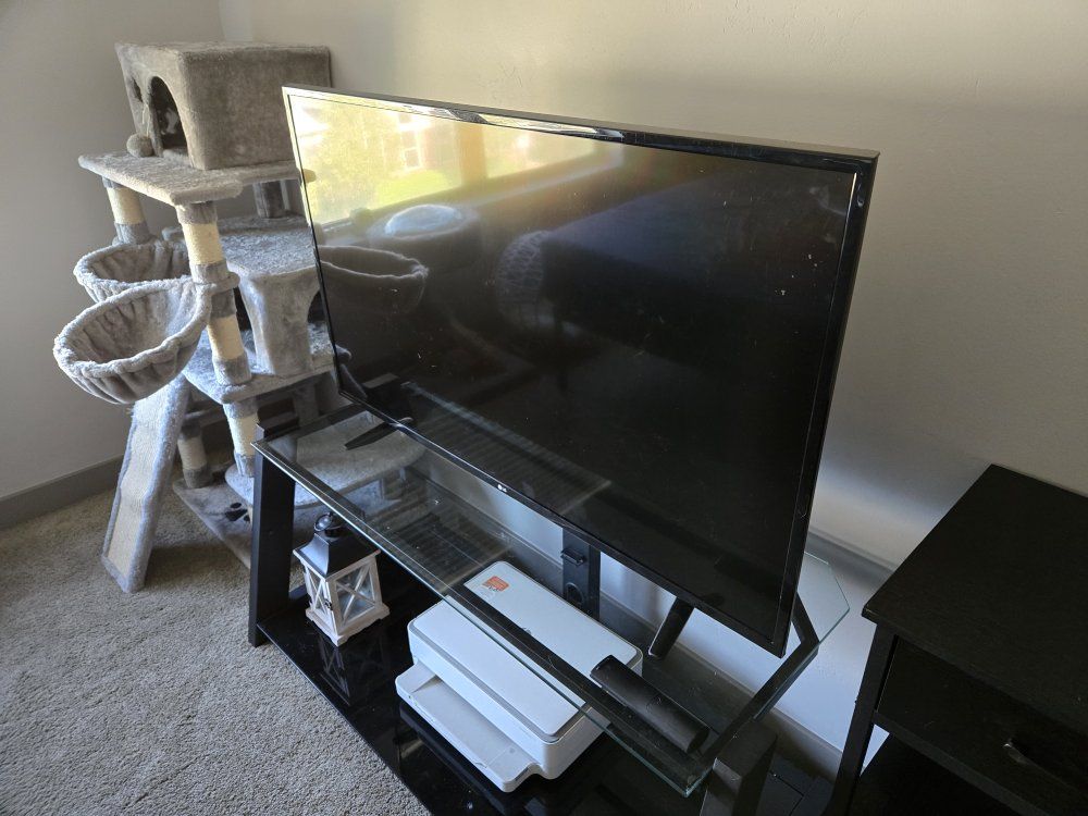 50" TV