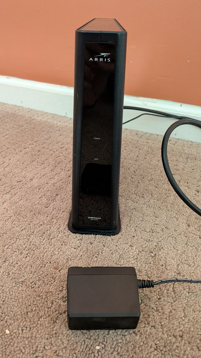 ARRIS SBG8300 Gigabit modem+router combo