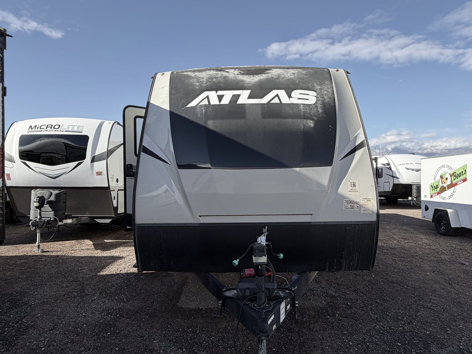 2019 Keystone Atlas 2922BH w/ Bunks. Bank Repo!