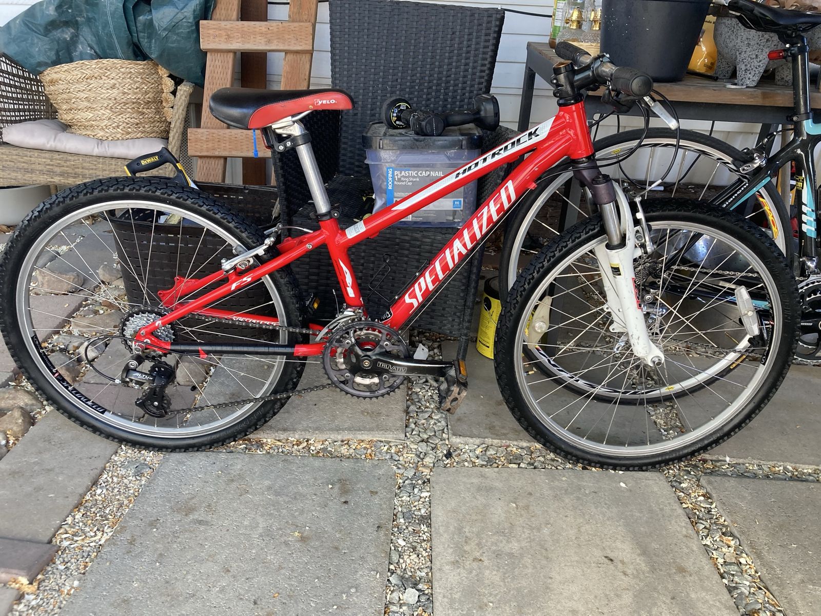 Specialized Hotrock 24inch Kids Mountain Bike