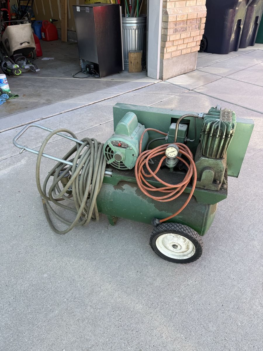 Air compressor