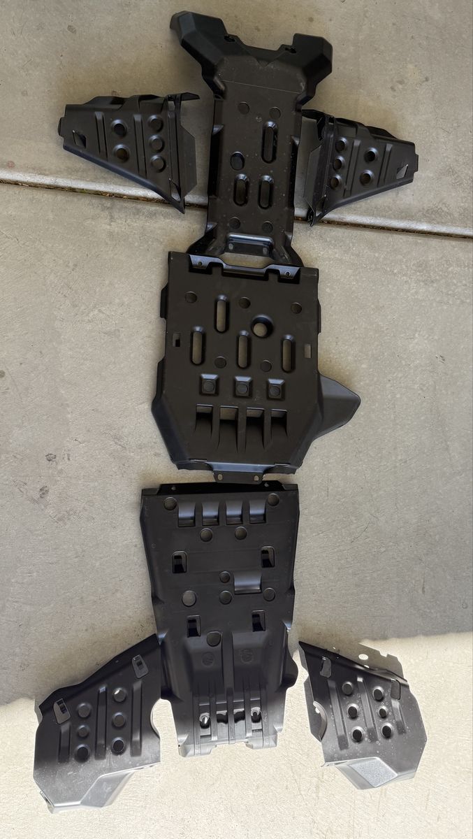 Yamaha Grizzly 700 Full Skid Plate Set (Front, Middle, Rear, A Arms) brand new takeoffs.