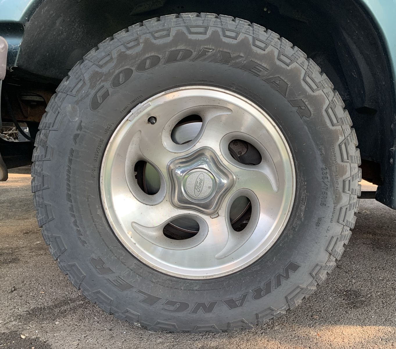 Goodyear Wrangler 235/75-15 & aluminum wheels 5x114.3
