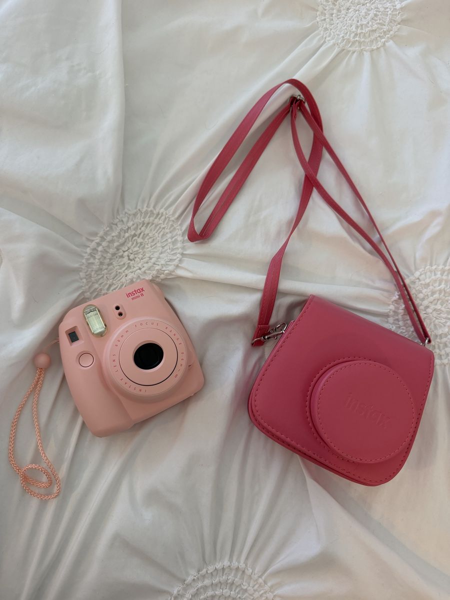 Fujifilm Instax Mini 8 Instant Camera & Case