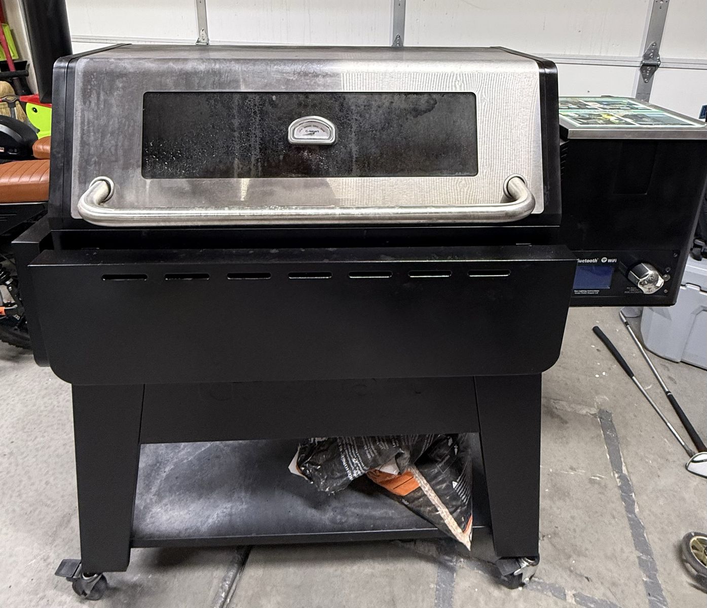 Cuisinart Oakmont WiFi Pellet Grill & Smoker – Bluetooth/WiFi – Great Condition