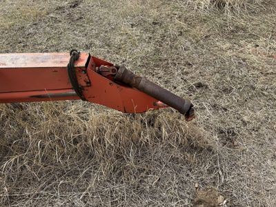 Hesston 1090 Swather