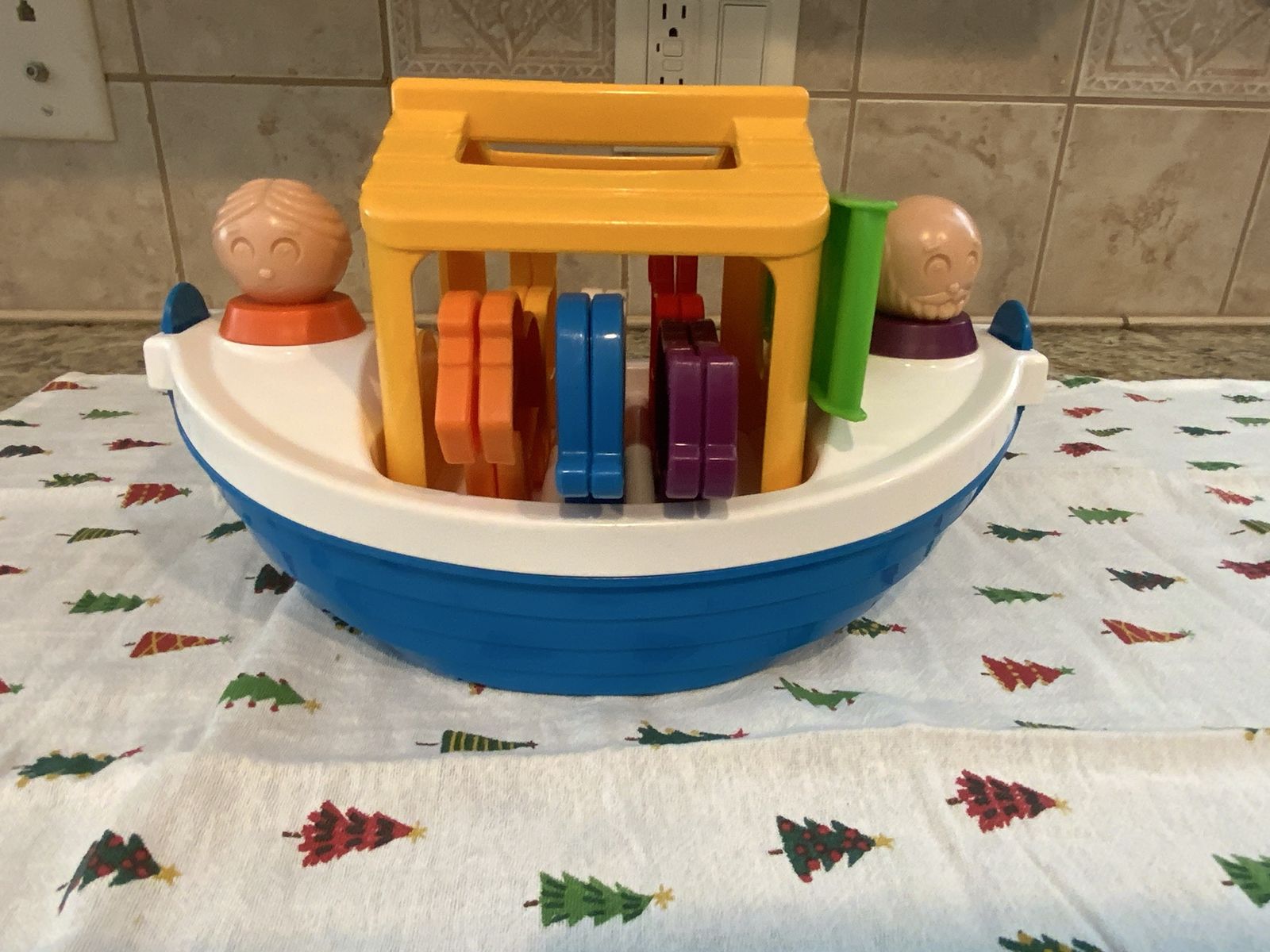 Tupperware Noah's Ark Shape Sorter with Figures & Ramp - Classic Toddler Toy