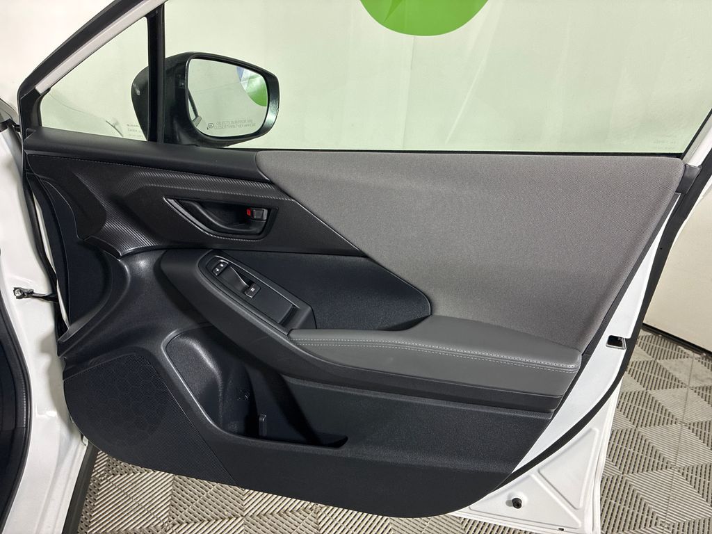 Main image 33