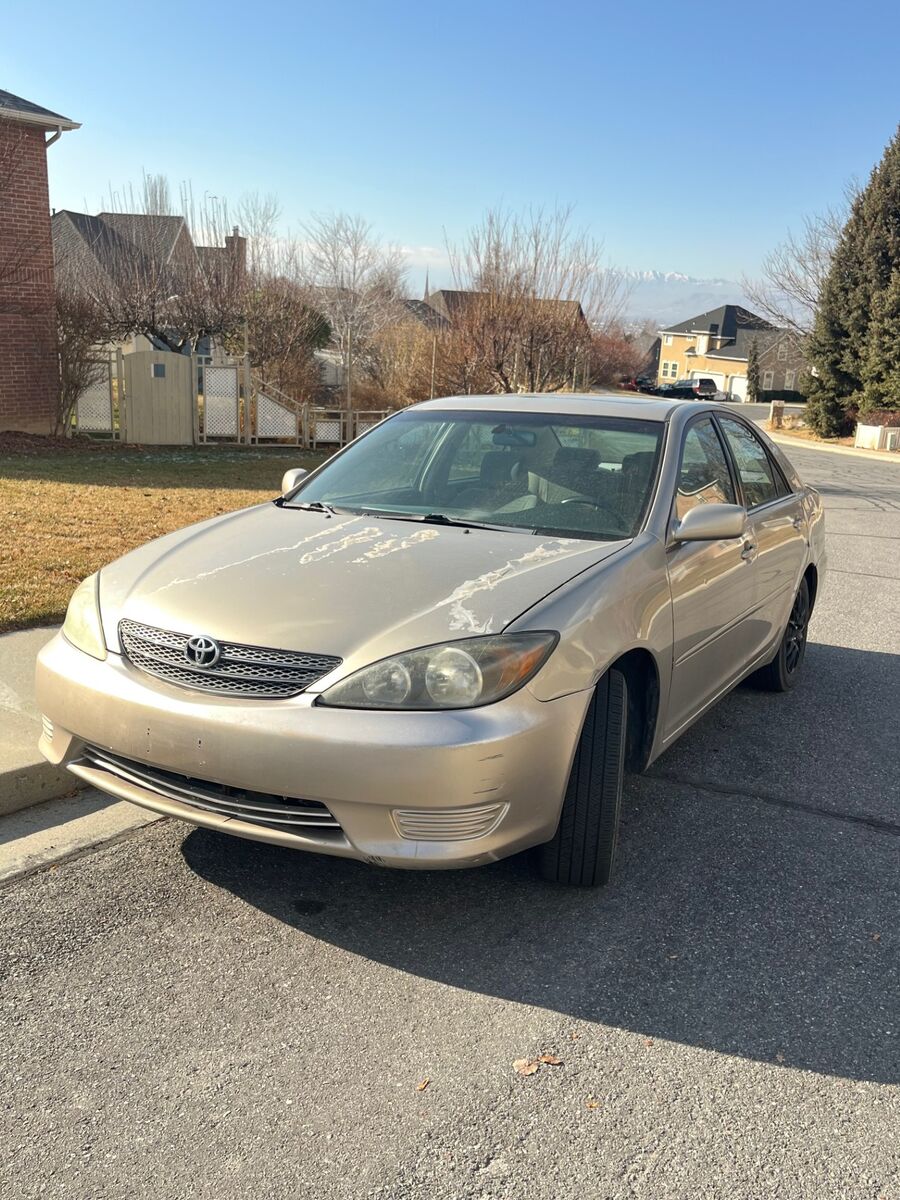 2004 TOYOTA CAMRY SE