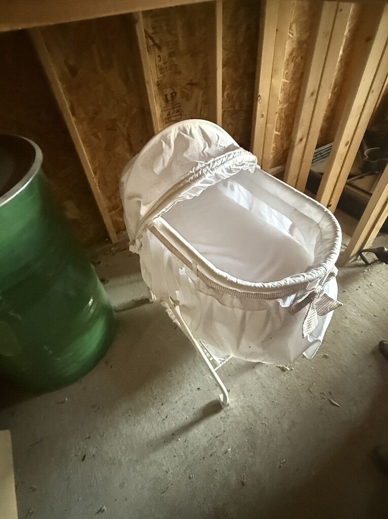 NIce Cute Baby Bassinet